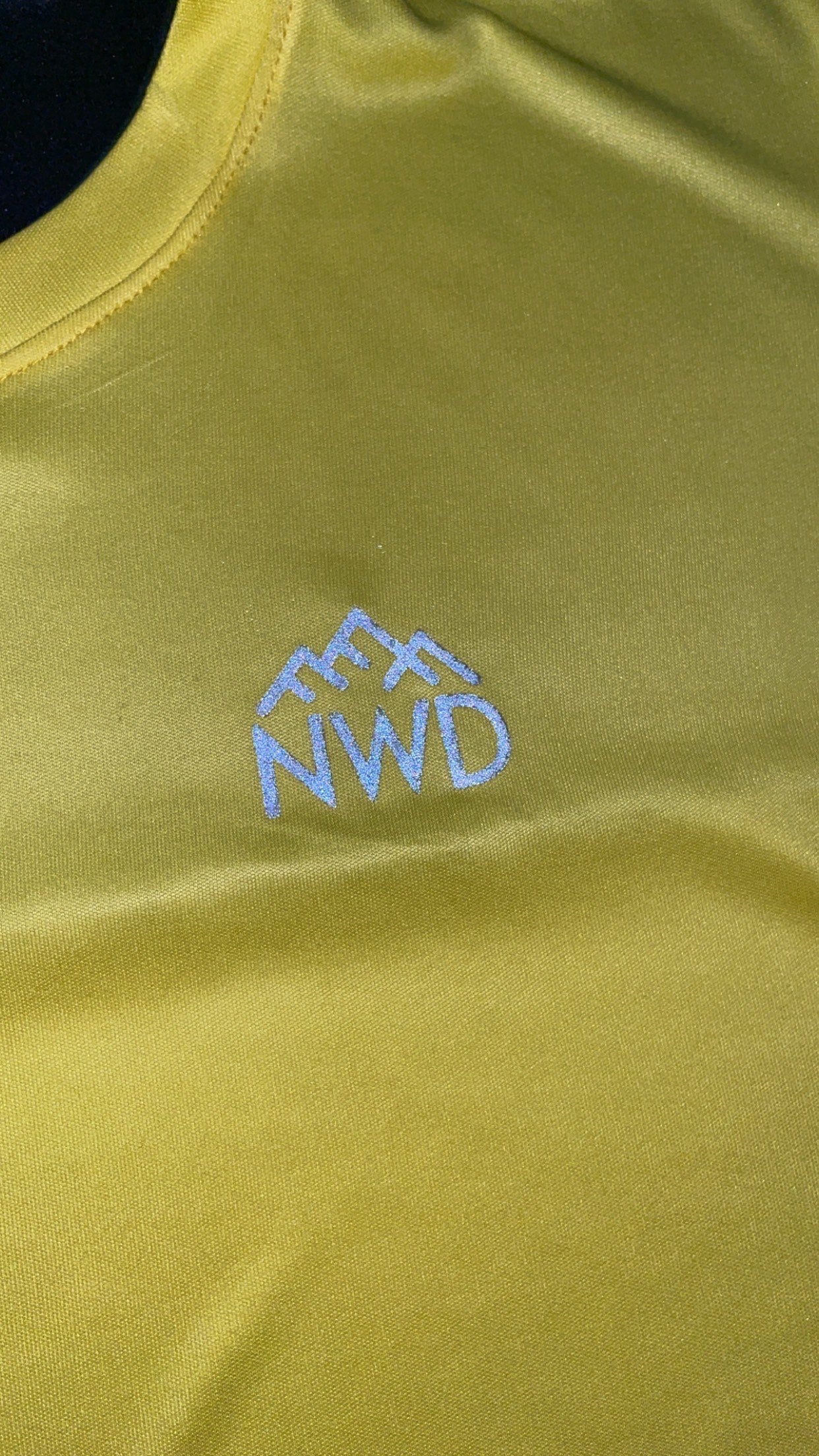 LIFT T-SHIRT- NEON YELLOW